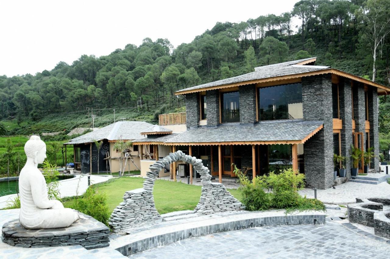 קנגרה Osho Himalayas Wellness Resort מראה חיצוני תמונה